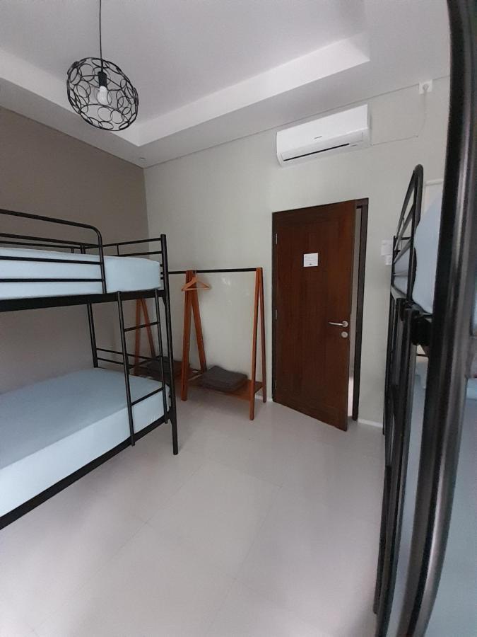 Sabi Guest House - Strategic Family -Married Couples Only- Hostel In Prawirotaman Yogyakarta Kültér fotó