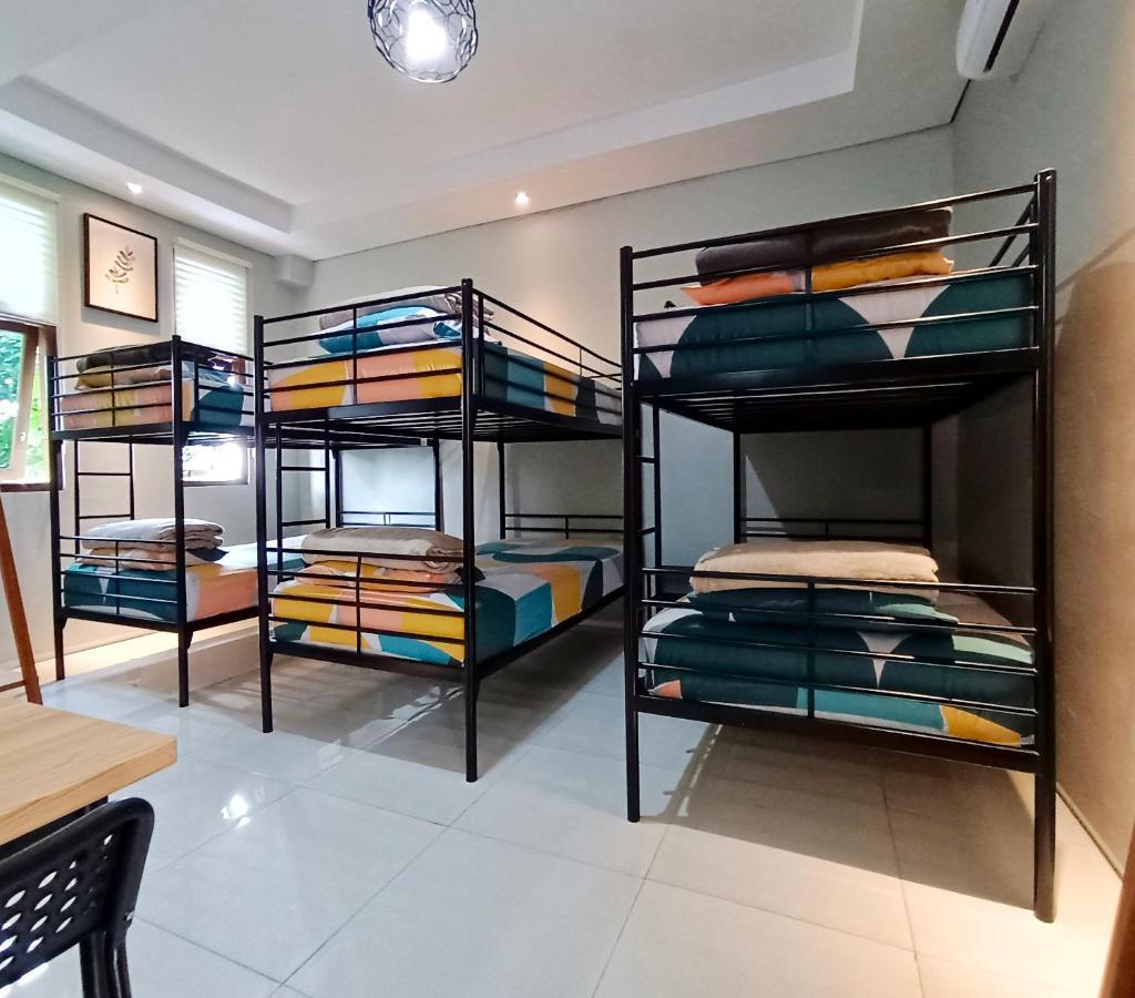 Sabi Guest House - Strategic Family -Married Couples Only- Hostel In Prawirotaman Yogyakarta Kültér fotó